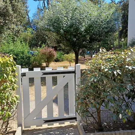 Apartment Agreable Rez De Jardin Avec Terrasse Proche Saint-Georges-de-Didonne