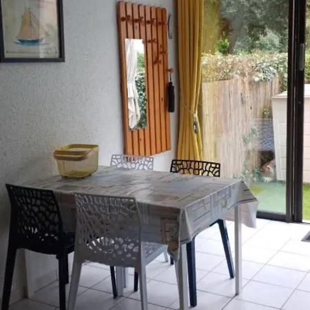 Agreable Rez De Jardin Avec Terrasse Proche Saint-Georges-de-Didonne