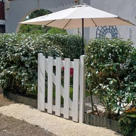 Agreable Rez De Jardin Avec Terrasse Proche * Saint-Georges-de-Didonne