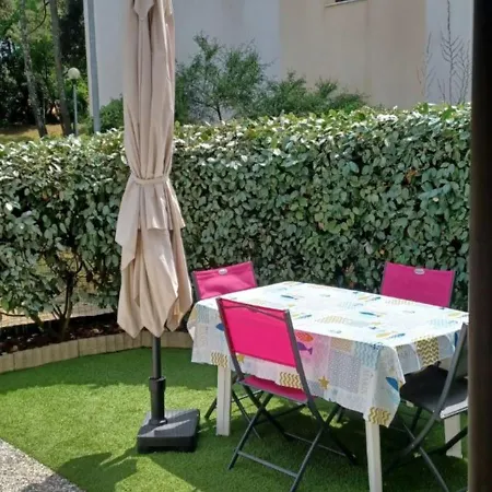 Apartment Agreable Rez De Jardin Avec Terrasse Proche Saint-Georges-de-Didonne
