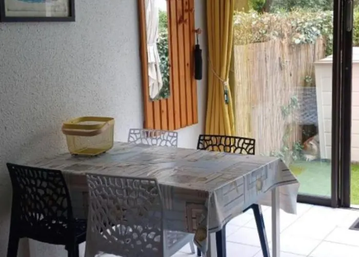 Agreable Rez De Jardin Avec Terrasse Proche Saint-Georges-de-Didonne