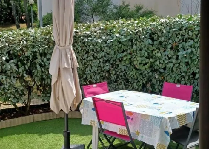 Apartment Agreable Rez De Jardin Avec Terrasse Proche Saint-Georges-de-Didonne